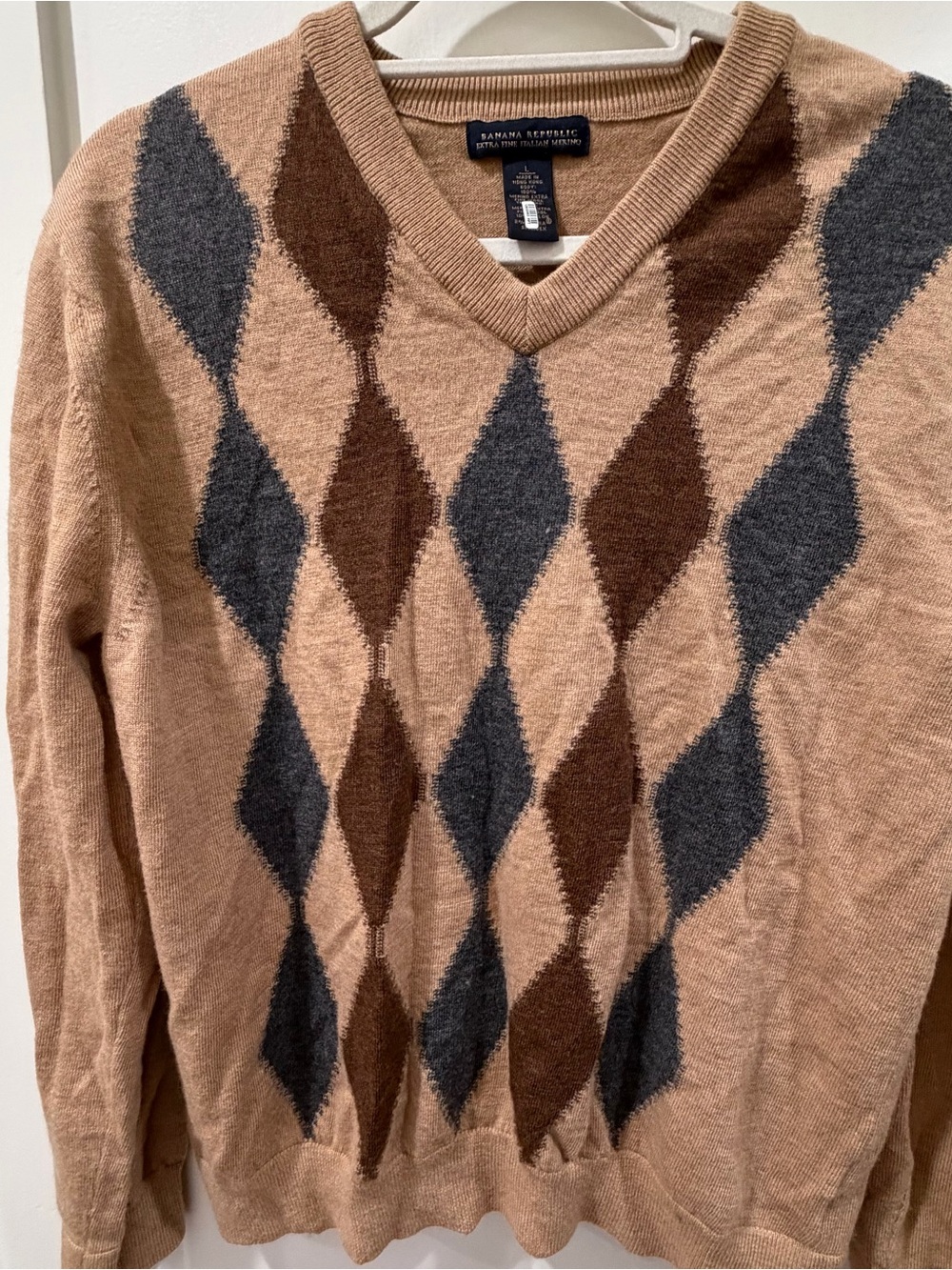 Banana Republic Women's V-Neck Argyle Sweater in Tan, Brown & Gray